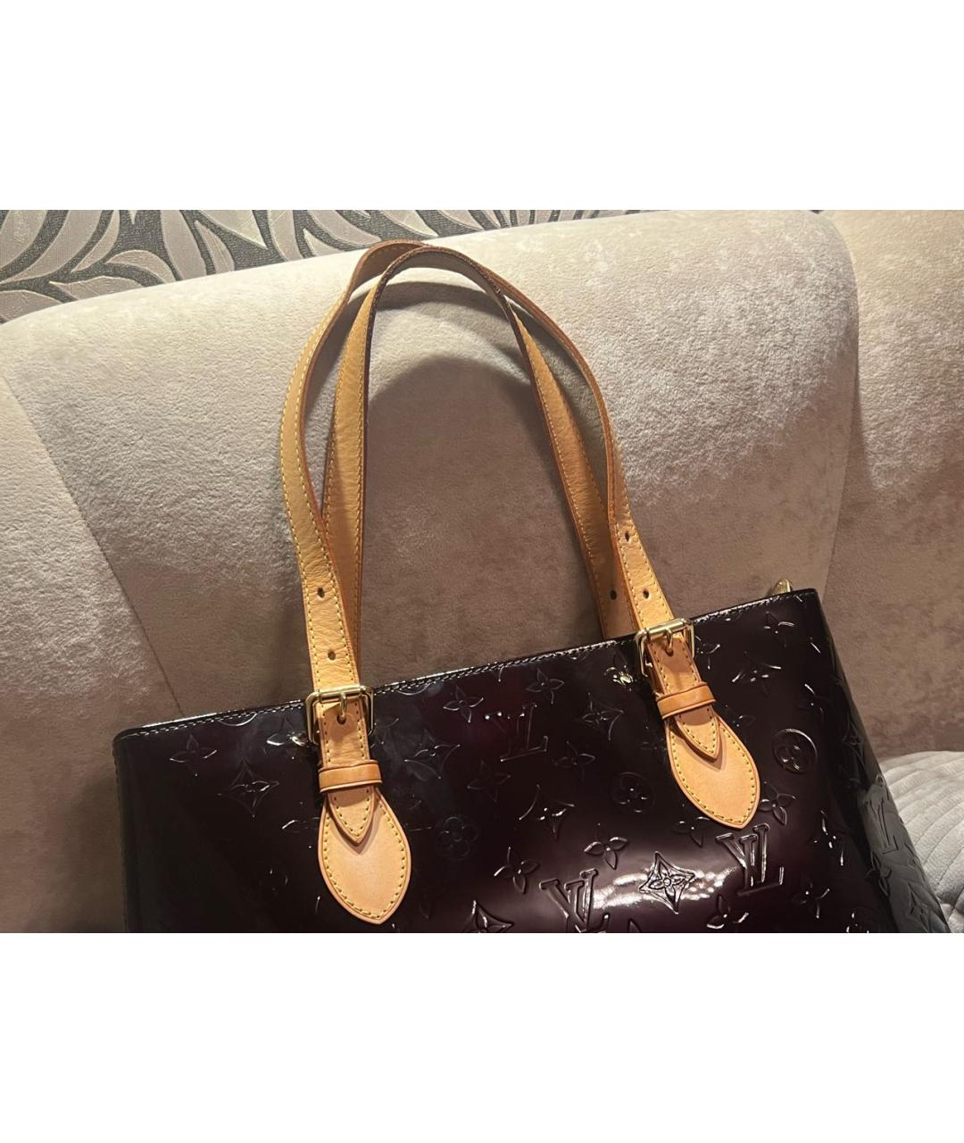 LOUIS VUITTON Бордовая сумка с короткими ручками из лакированной кожи, фото 5
