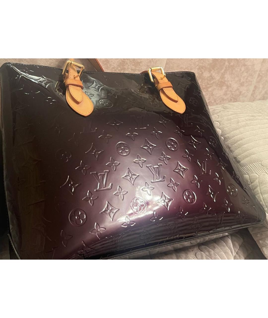 LOUIS VUITTON Бордовая сумка с короткими ручками из лакированной кожи, фото 2