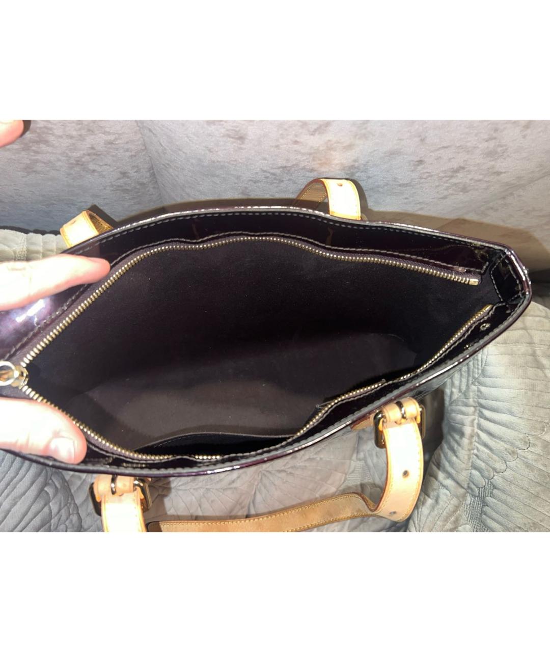 LOUIS VUITTON Бордовая сумка с короткими ручками из лакированной кожи, фото 6