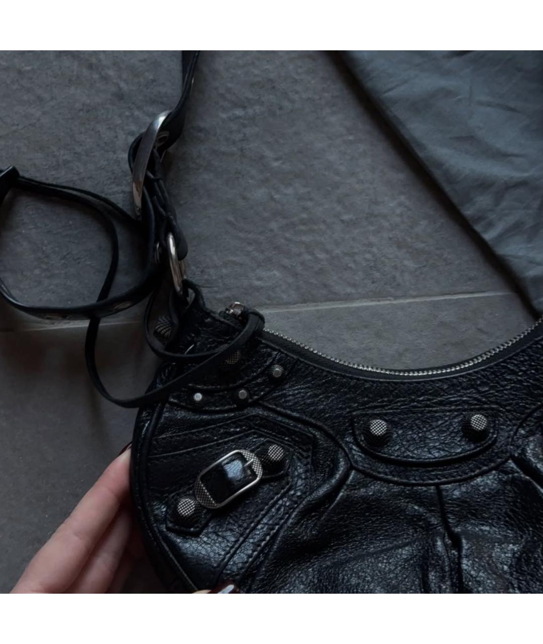 BALENCIAGA Черная кожаная сумка через плечо, фото 6