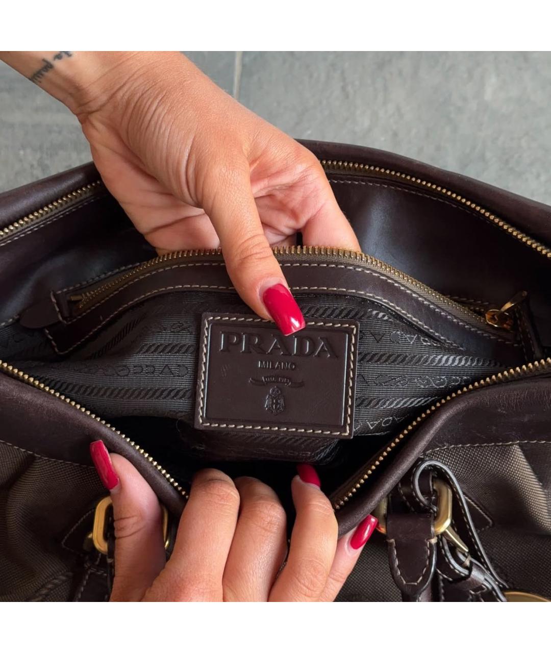 PRADA Коричневая тканевая сумка с короткими ручками, фото 6