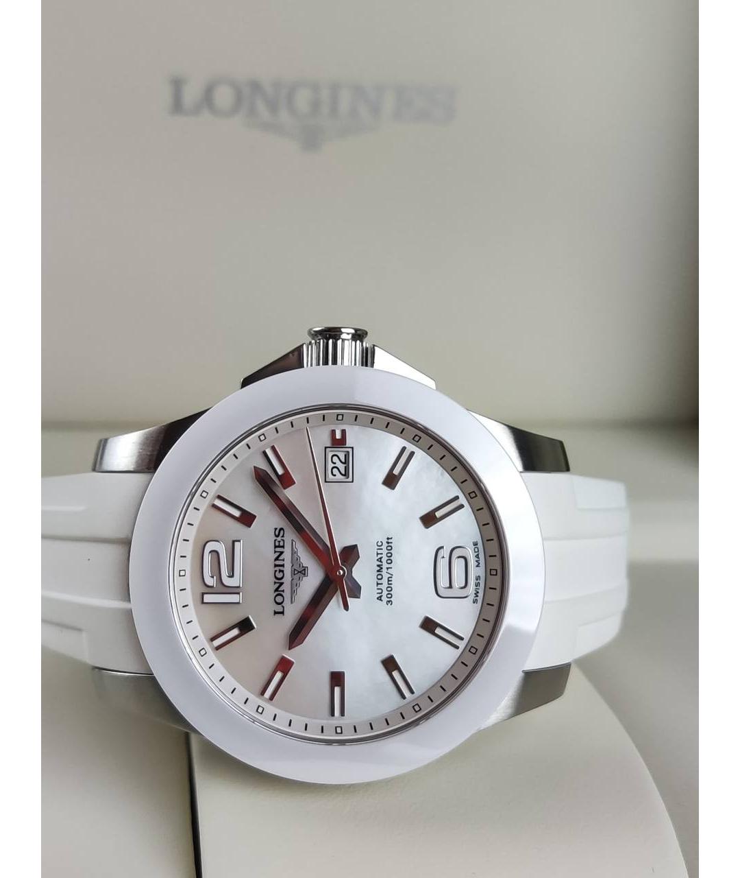 LONGINES Белые металлические часы, фото 2