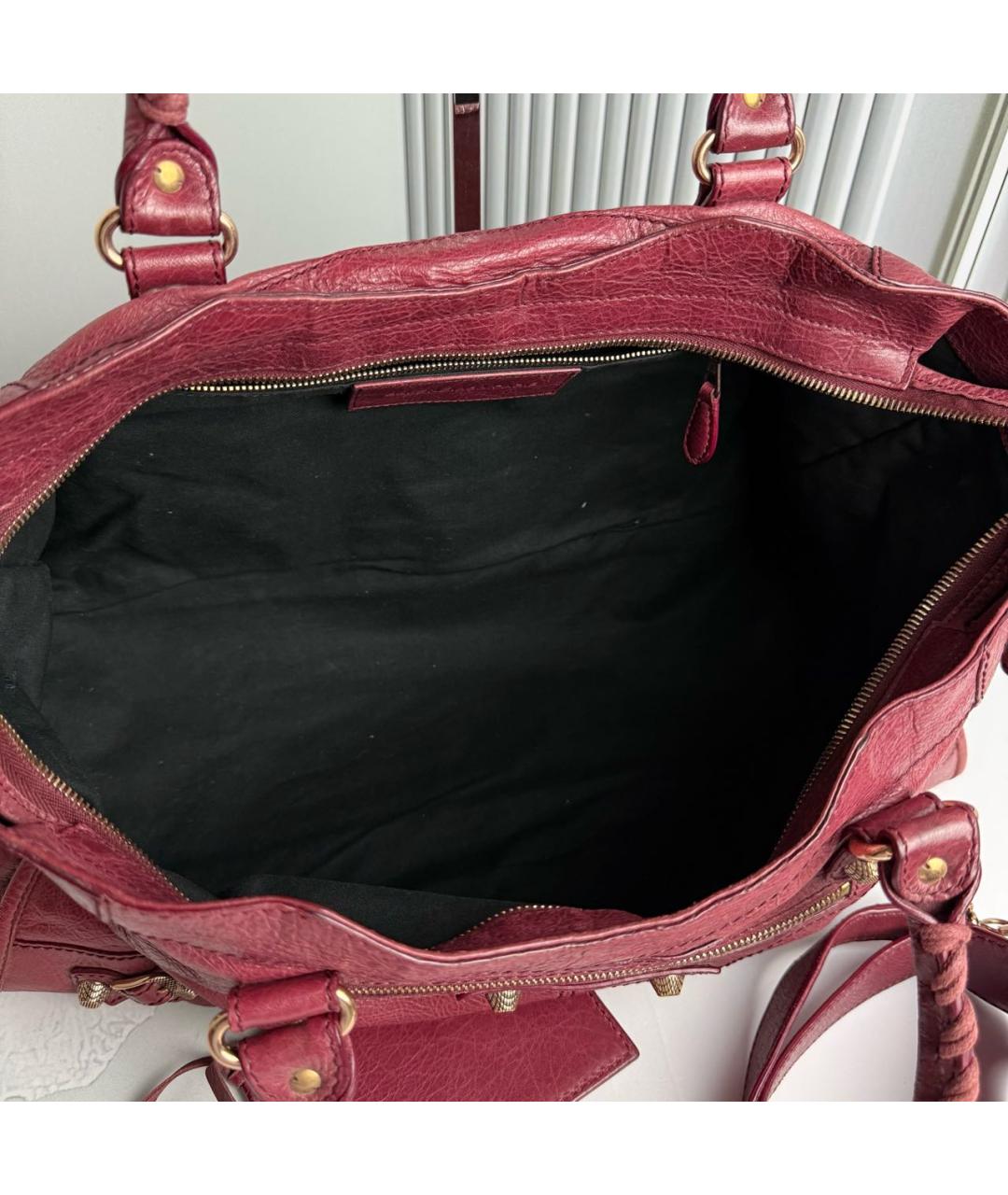 BALENCIAGA Бордовая кожаная сумка с короткими ручками, фото 4