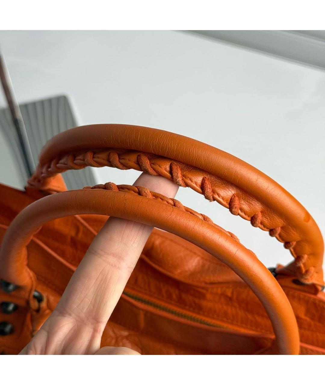 BALENCIAGA Оранжевая кожаная сумка с короткими ручками, фото 6