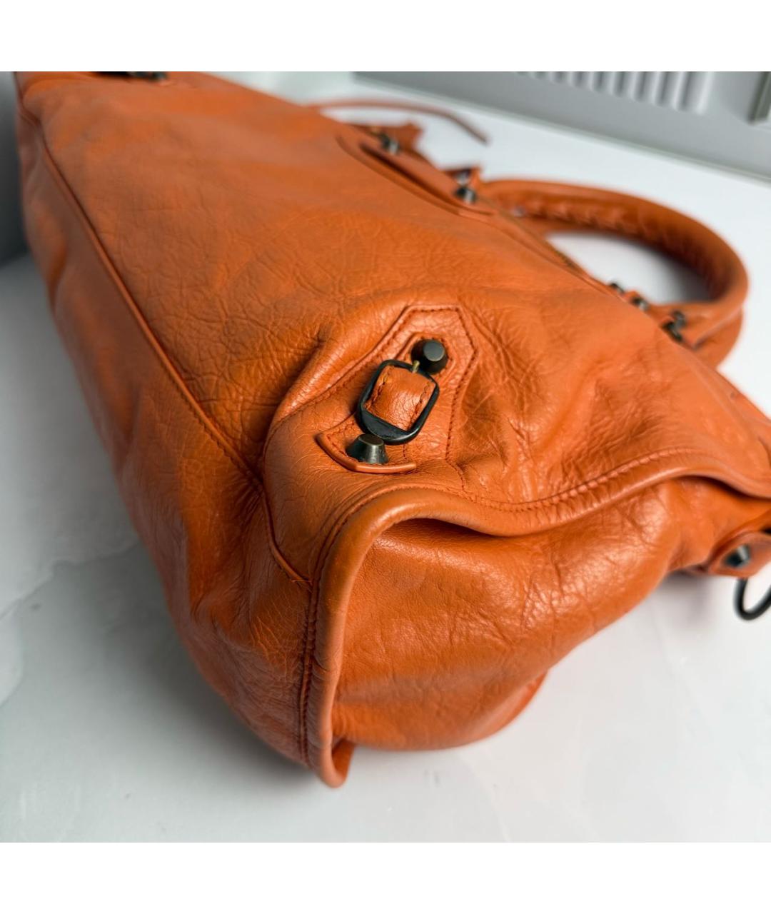 BALENCIAGA Оранжевая кожаная сумка с короткими ручками, фото 4