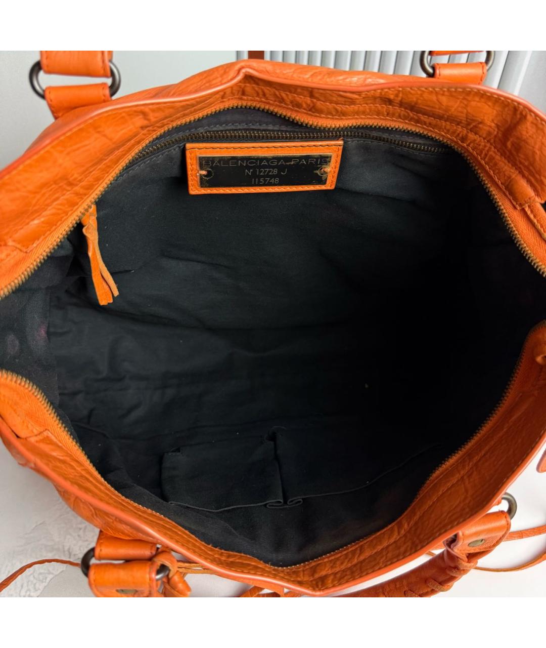 BALENCIAGA Оранжевая кожаная сумка с короткими ручками, фото 7