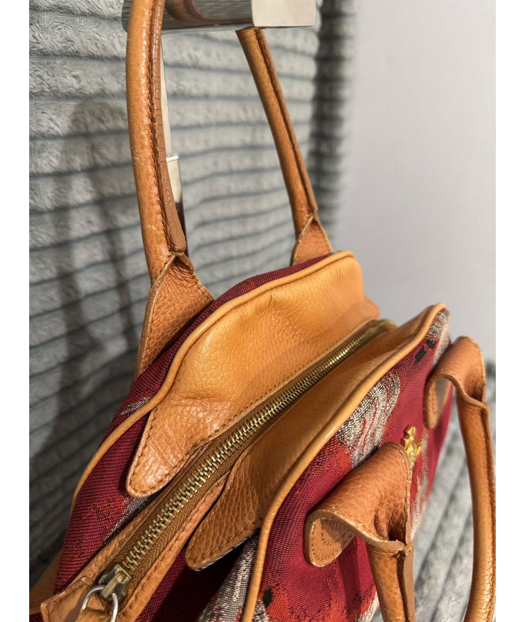 VIVIENNE WESTWOOD Бордовая тканевая сумка с короткими ручками, фото 4