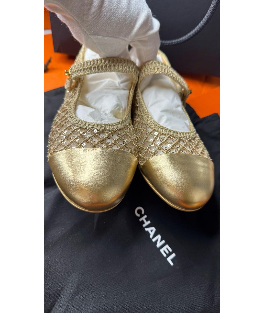 CHANEL Золотые кожаные балетки, фото 5