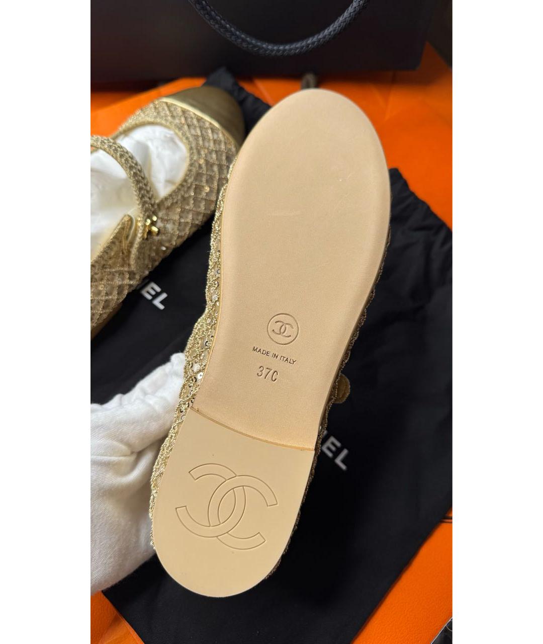 CHANEL Золотые кожаные балетки, фото 4