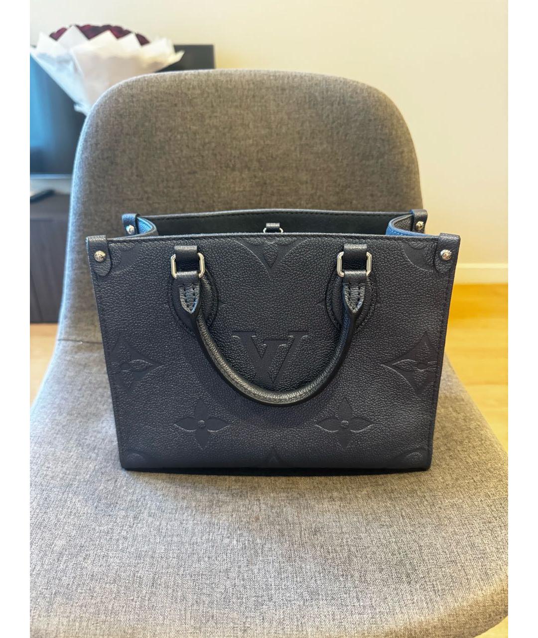 LOUIS VUITTON Темно-синяя кожаная сумка с короткими ручками, фото 2