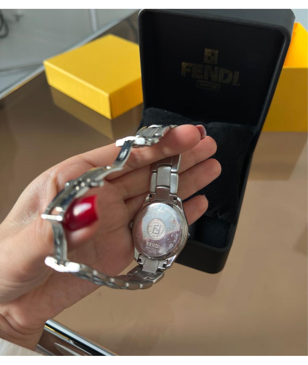 FENDI Серебряные с серебряным покрытием часы, фото 2