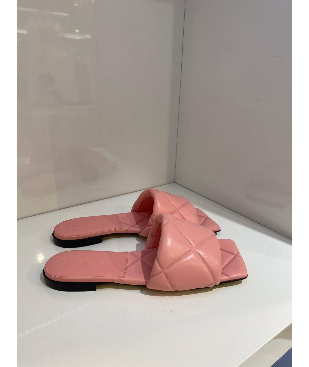 BOTTEGA VENETA Розовые кожаные шлепанцы, фото 2