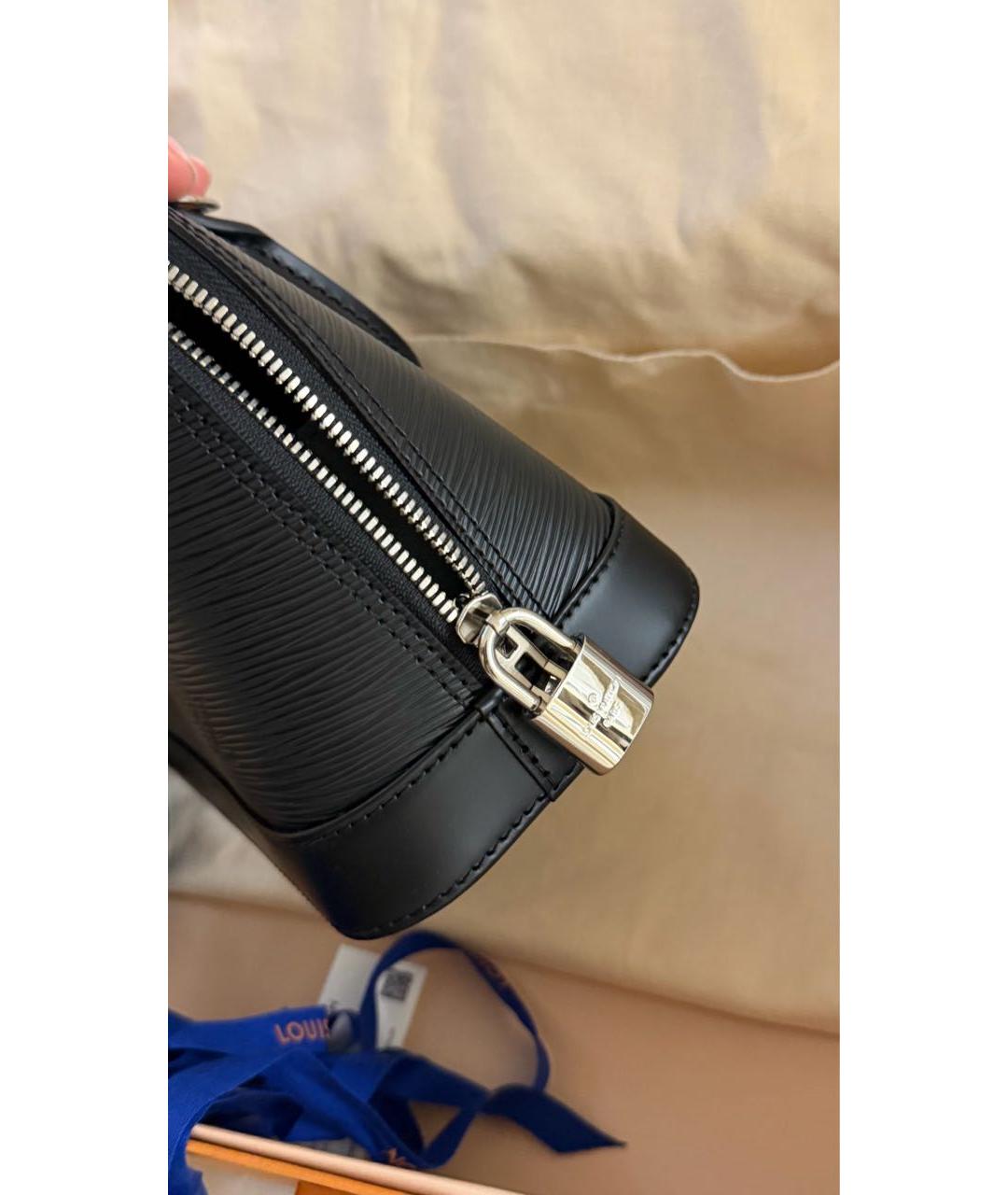 LOUIS VUITTON Черная кожаная сумка с короткими ручками, фото 3