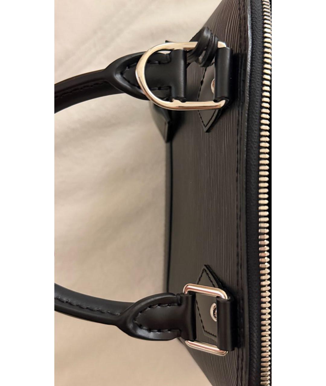 LOUIS VUITTON Черная кожаная сумка с короткими ручками, фото 6