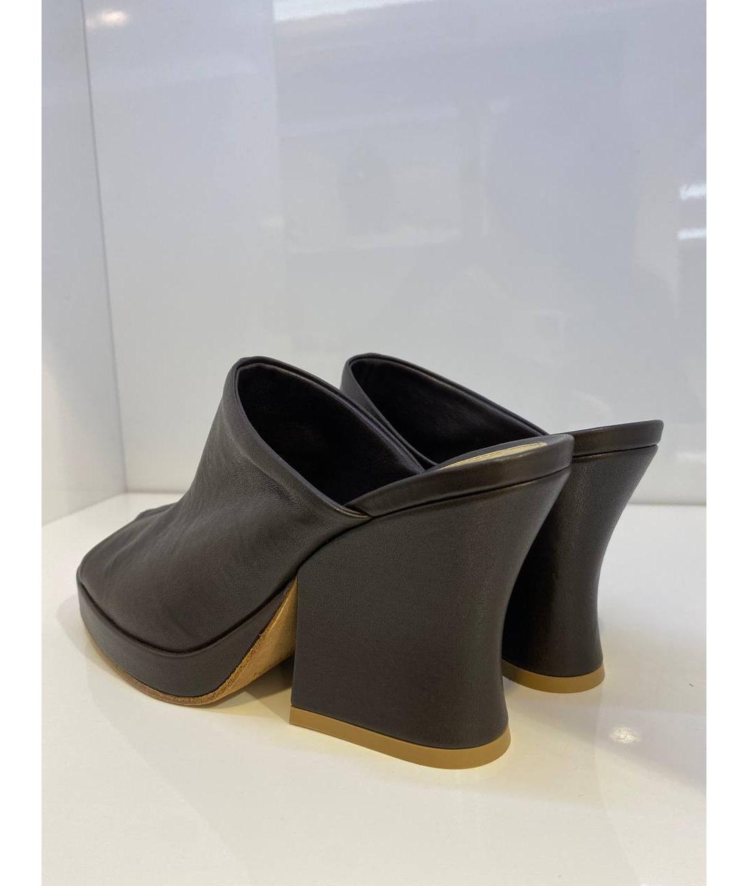 BOTTEGA VENETA Черные кожаные сабо, фото 4