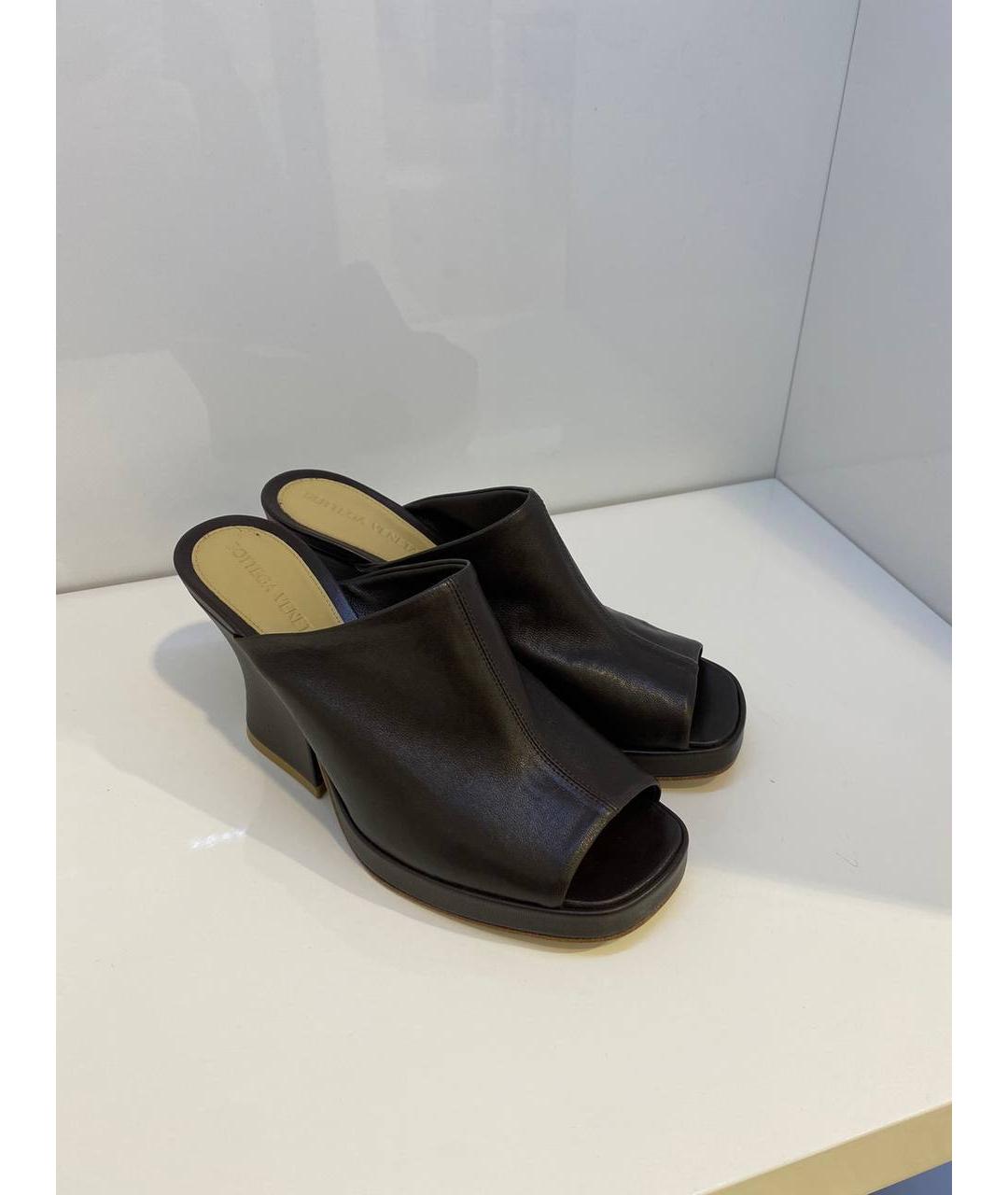 BOTTEGA VENETA Черные кожаные сабо, фото 2