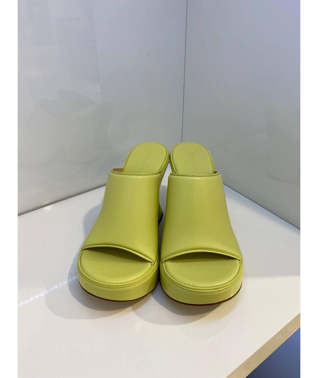 BOTTEGA VENETA Зеленые кожаные сабо, фото 3