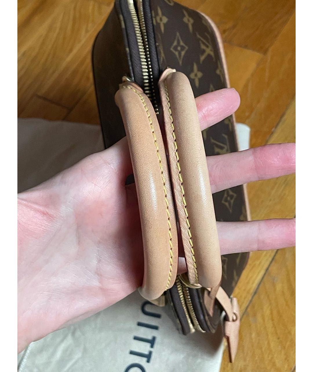 LOUIS VUITTON Коричневая кожаная сумка с короткими ручками, фото 7