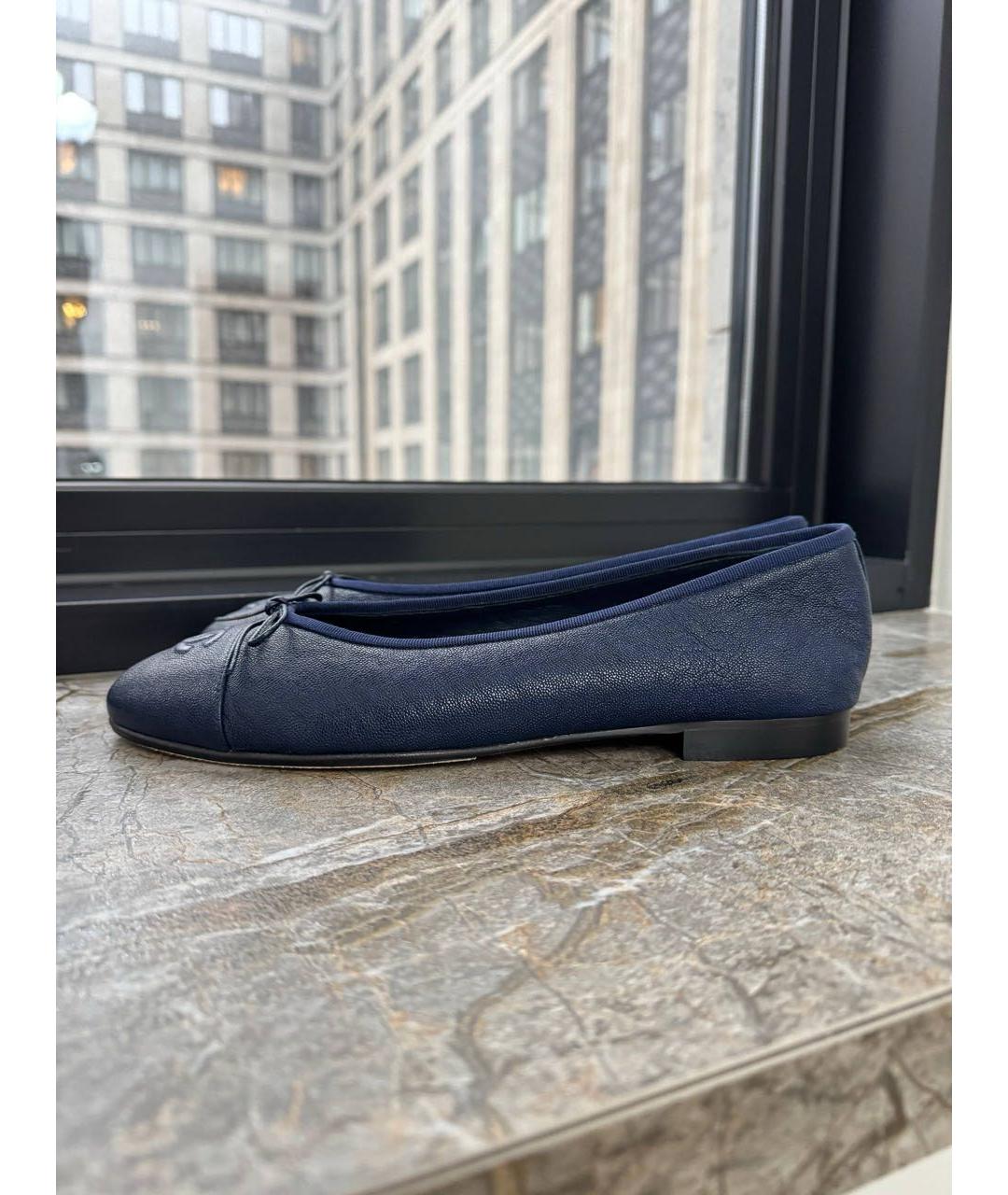 CHANEL Темно-синие кожаные балетки, фото 6