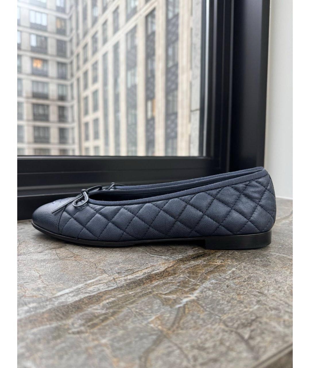 CHANEL Темно-синие кожаные балетки, фото 6