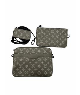 LOUIS VUITTON Сумка на плечо
