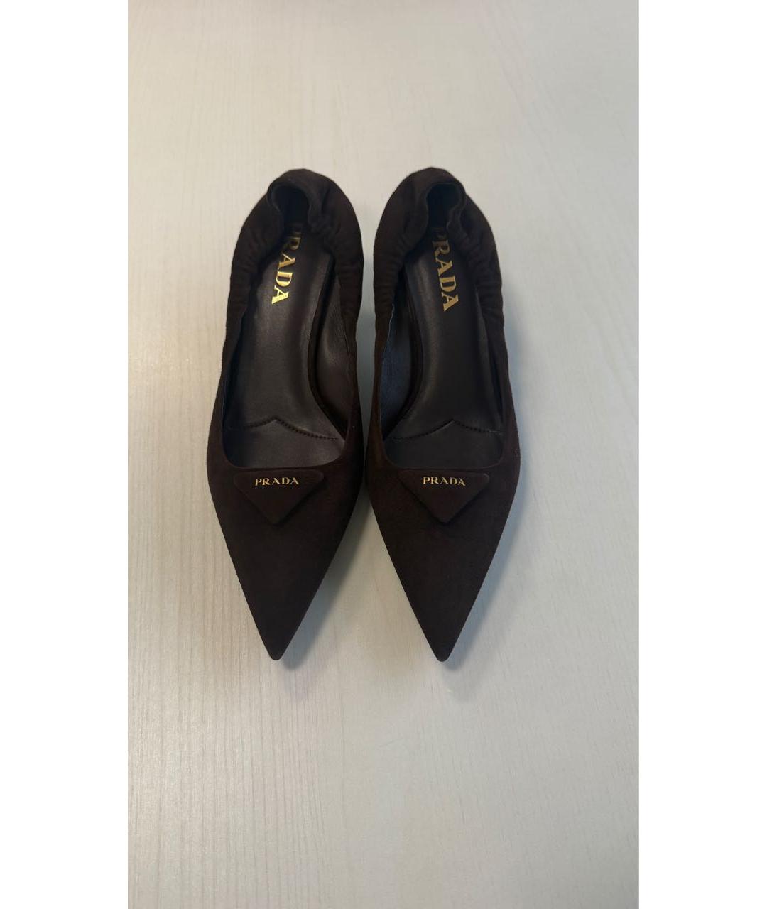 PRADA Коричневые замшевые туфли, фото 2