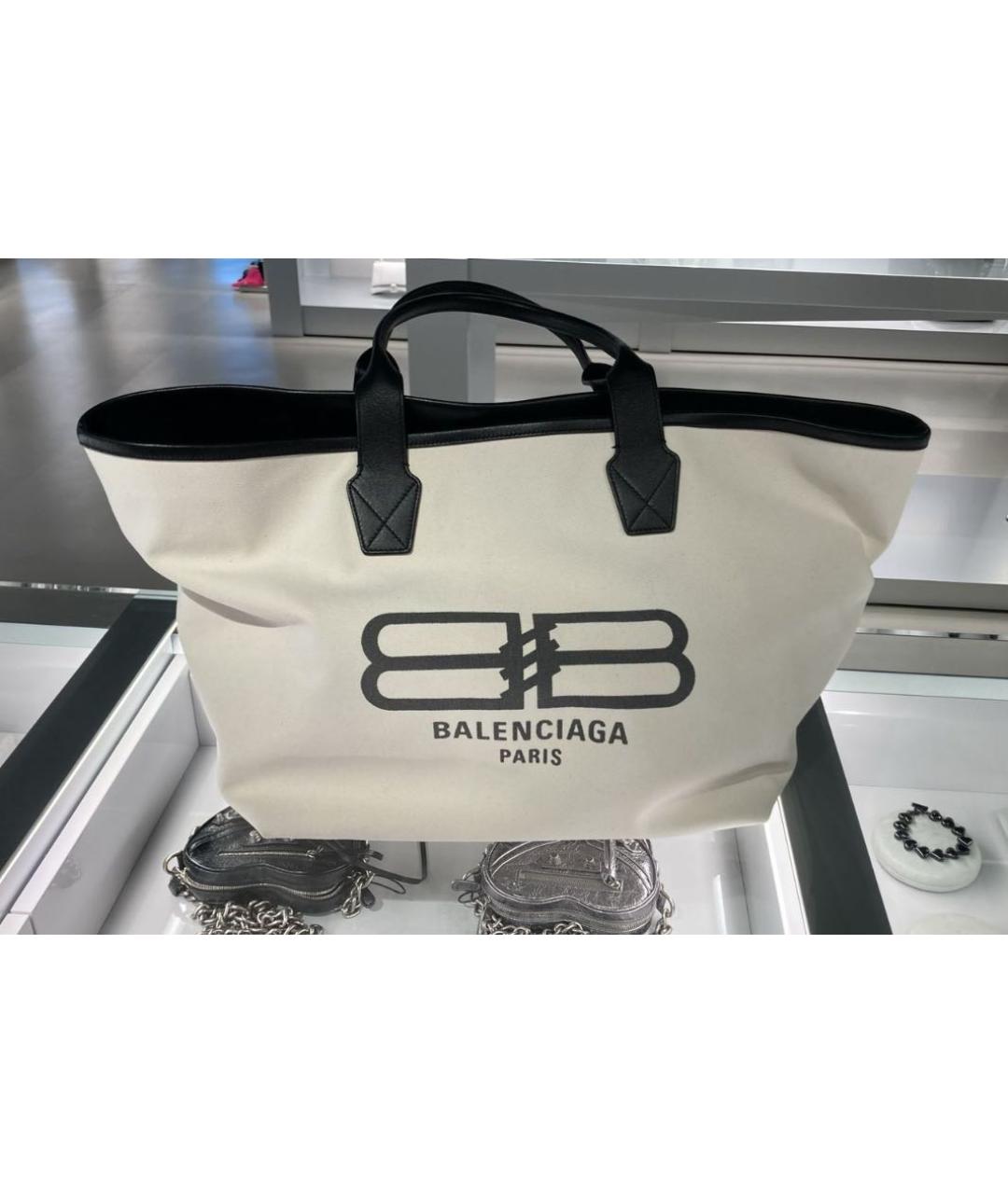 BALENCIAGA Бежевая тканевая сумка с короткими ручками, фото 3