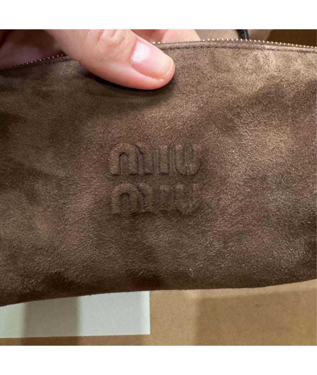 MIU MIU Коричневая замшевая сумка с короткими ручками, фото 5