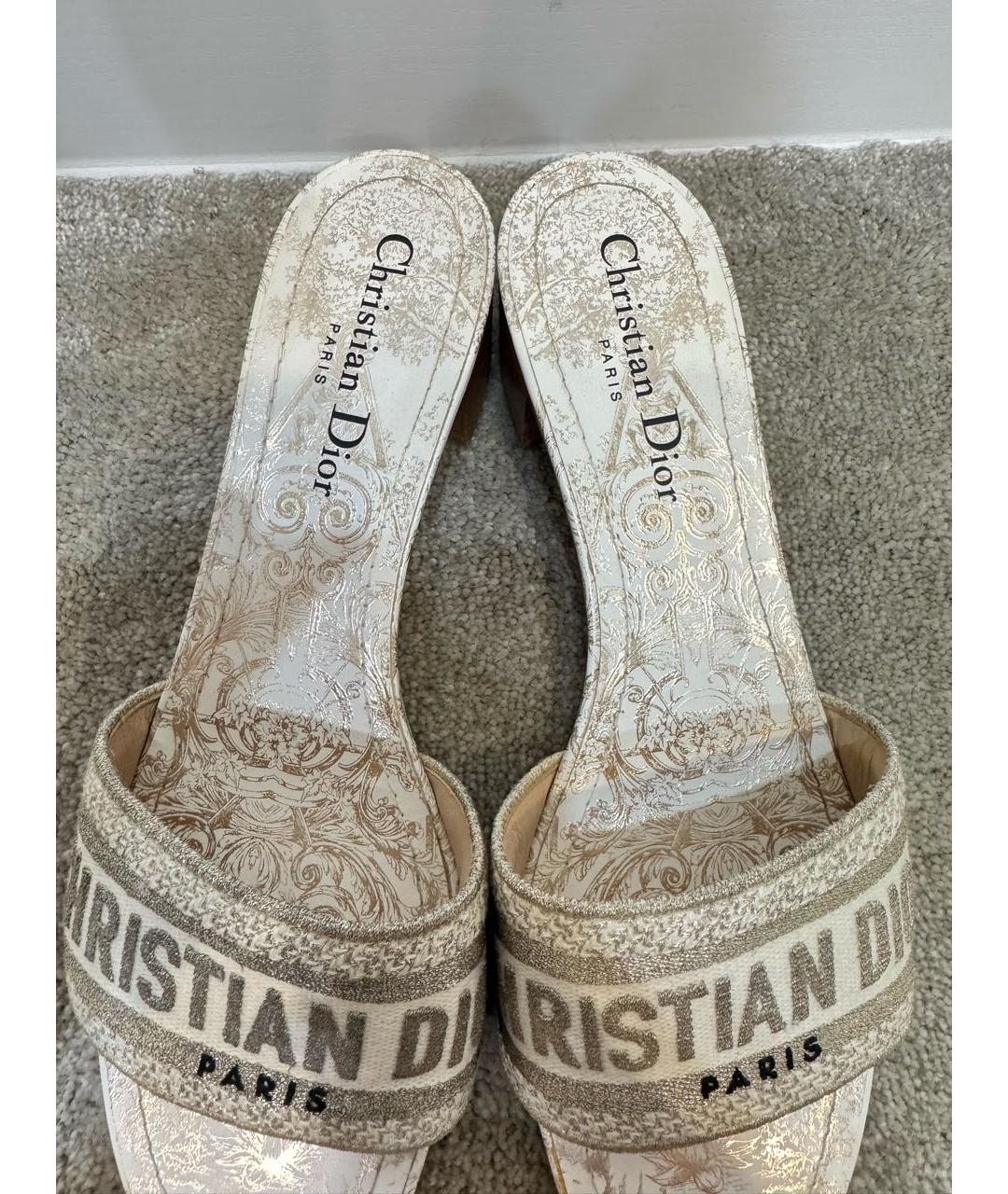 CHRISTIAN DIOR Золотые текстильные шлепанцы, фото 3