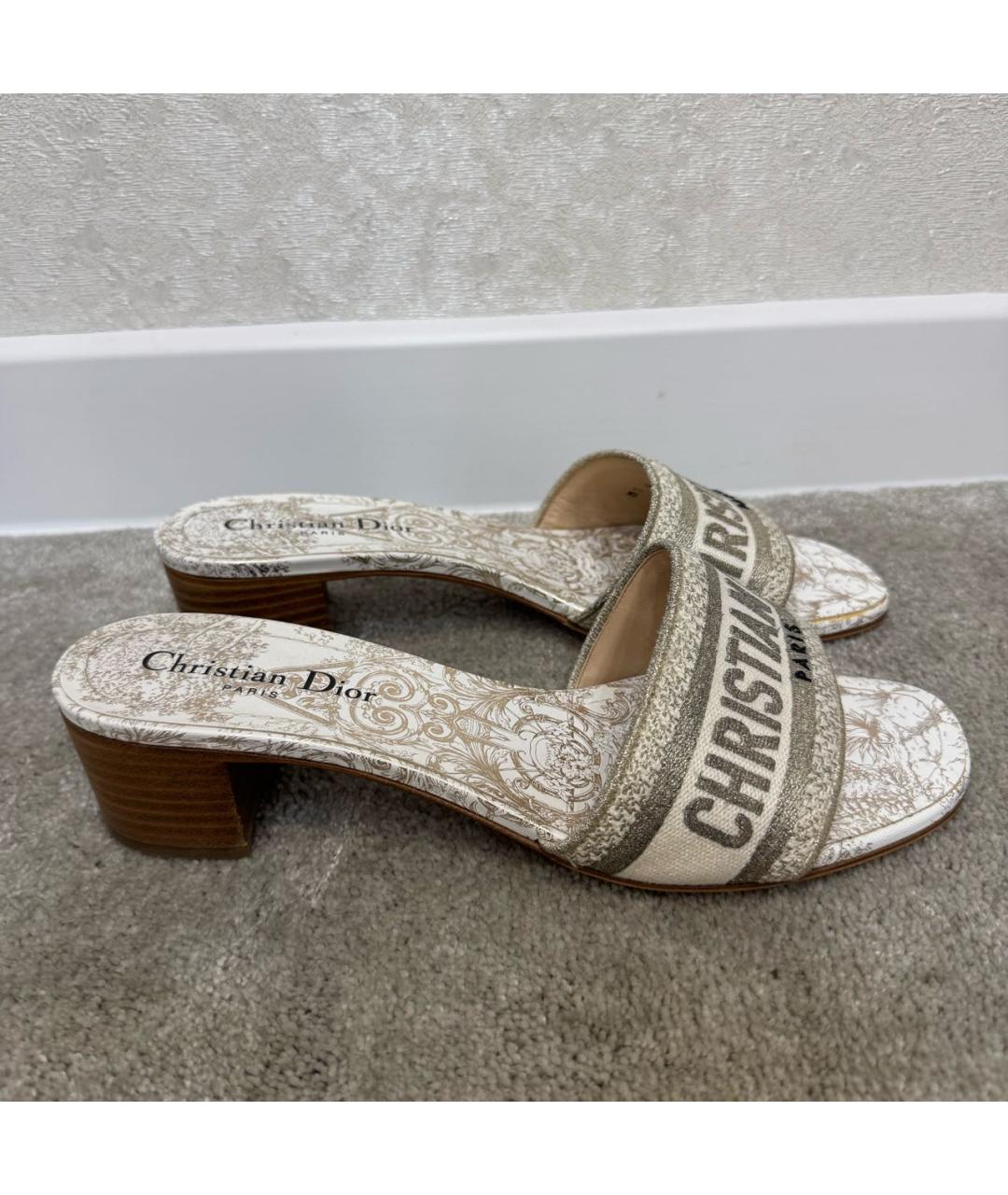 CHRISTIAN DIOR Золотые текстильные шлепанцы, фото 6