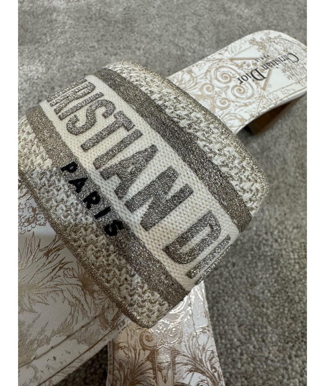 CHRISTIAN DIOR Золотые текстильные шлепанцы, фото 5