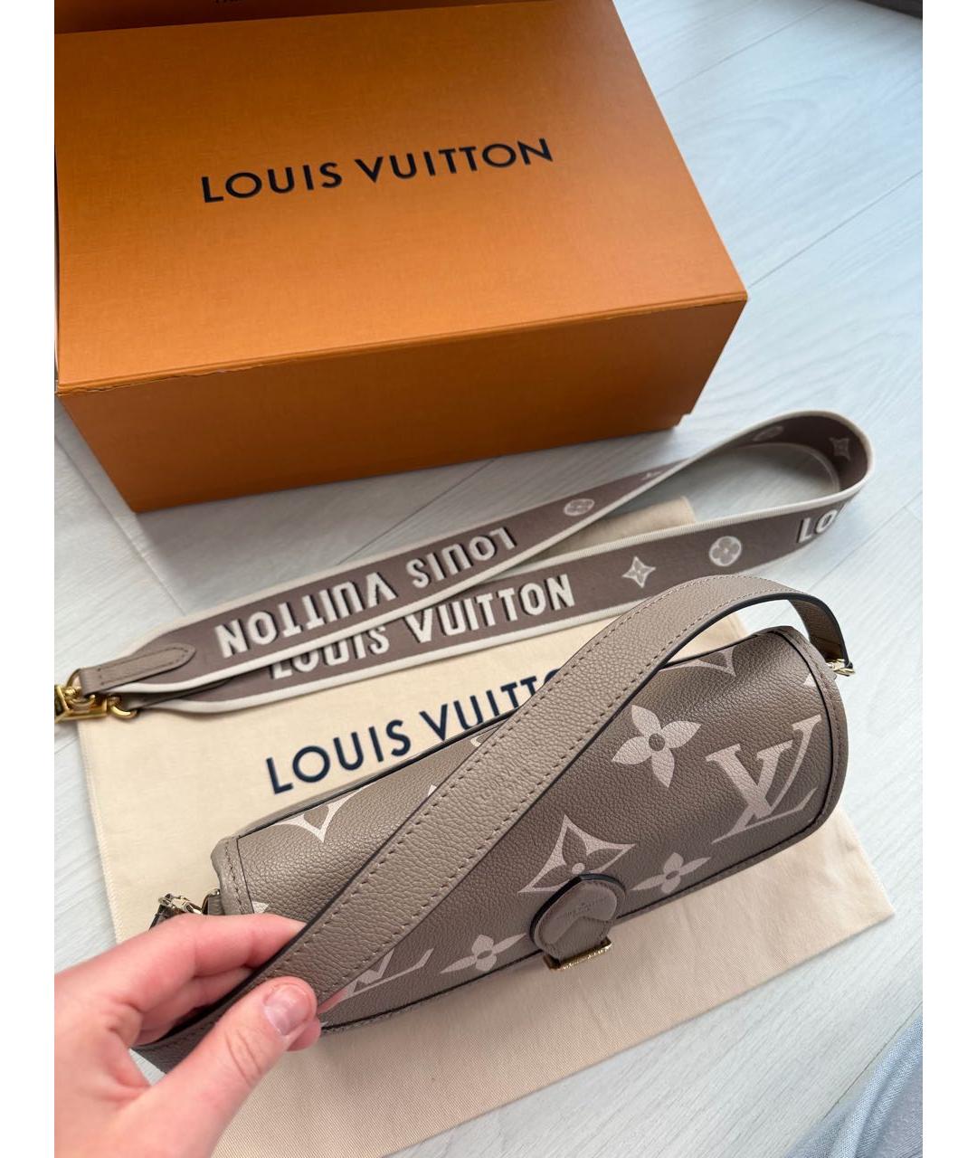 LOUIS VUITTON Бежевая кожаная сумка через плечо, фото 6