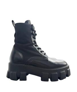 PRADA Ботинки