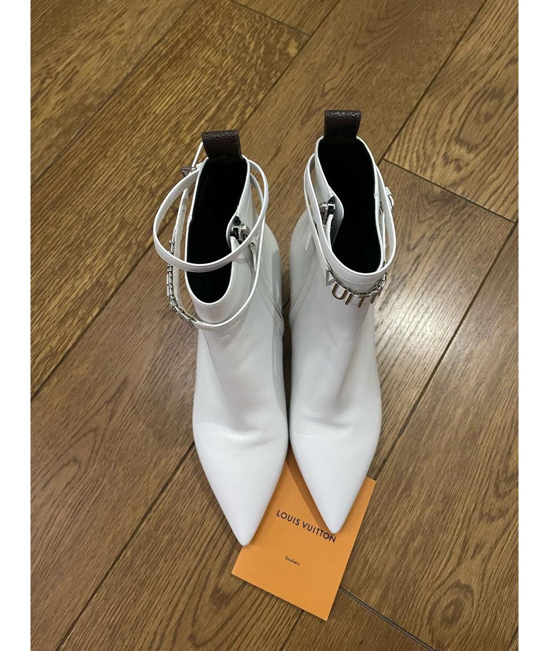 LOUIS VUITTON Белые кожаные ботильоны, фото 2