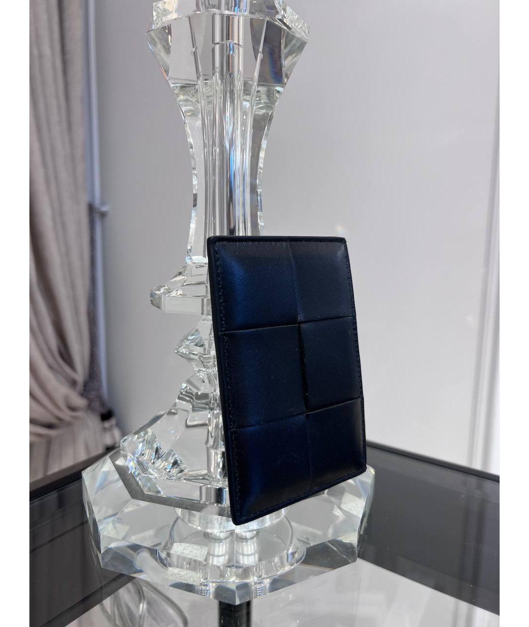 BOTTEGA VENETA Черный кожаный кардхолдер, фото 3