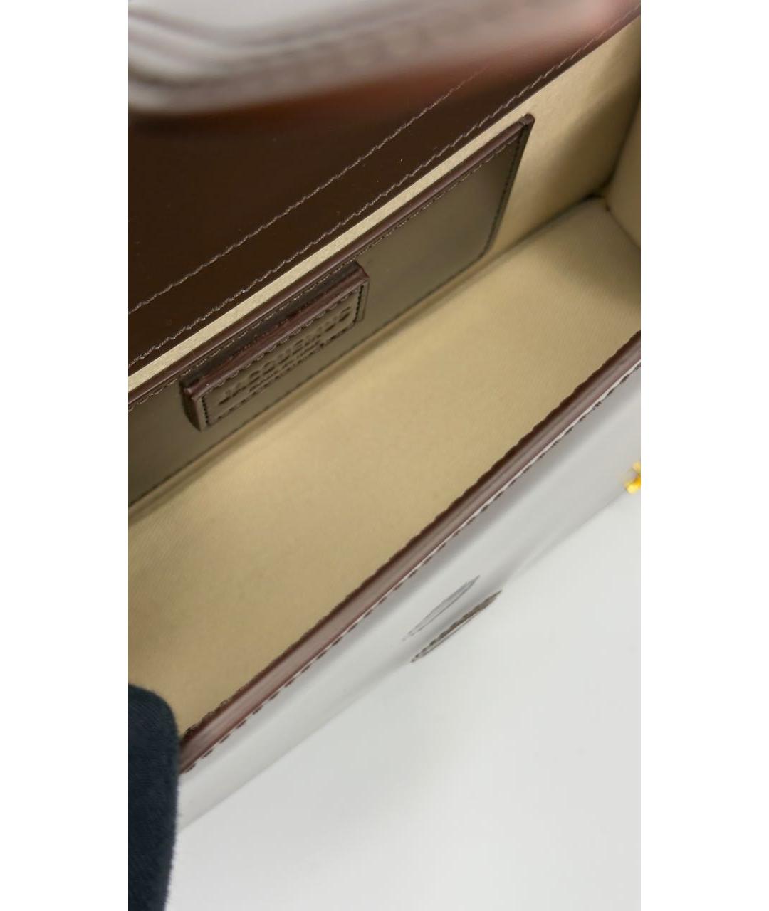 JACQUEMUS Коричневая сумка с короткими ручками из лакированной кожи, фото 4