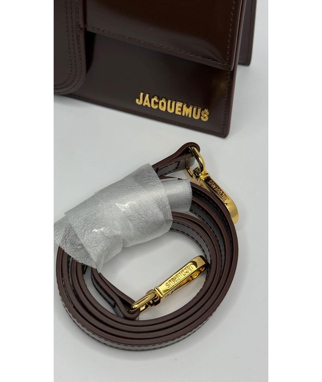 JACQUEMUS Коричневая сумка с короткими ручками из лакированной кожи, фото 6