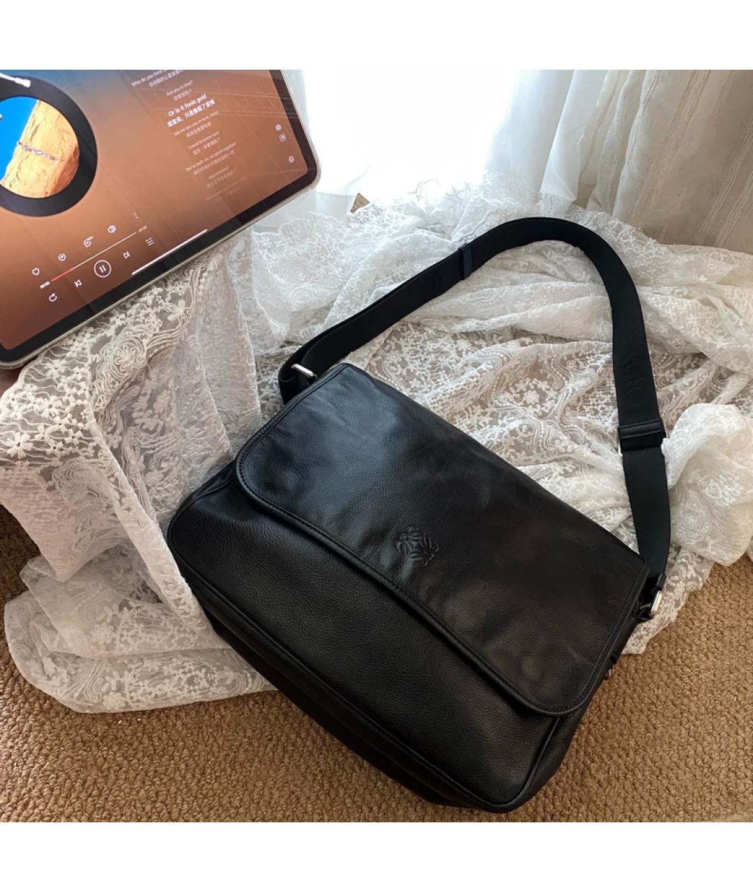 LOEWE Черная кожаная сумка с короткими ручками, фото 10