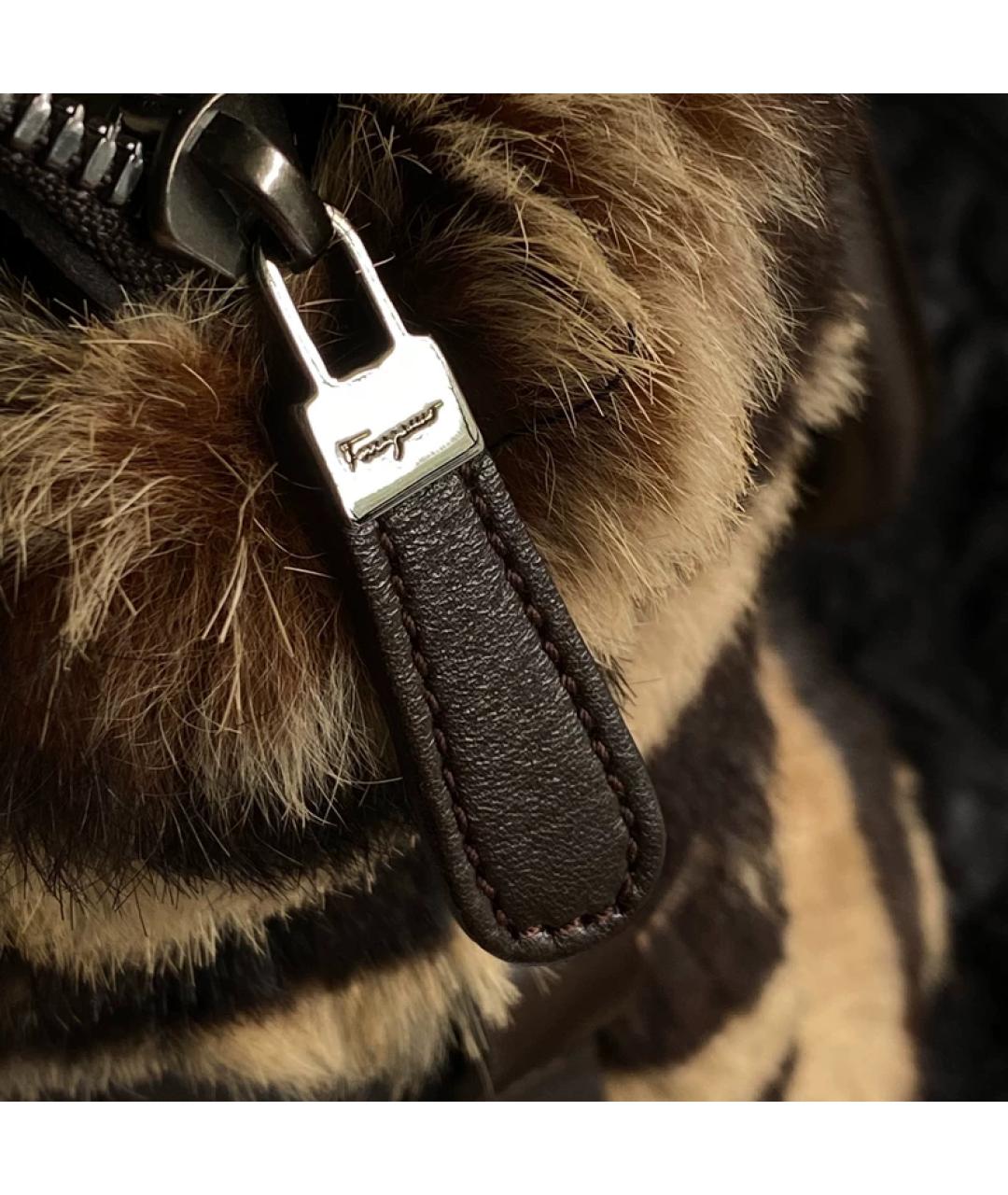 FERRAGAMO Коричневая меховая сумка с короткими ручками, фото 2