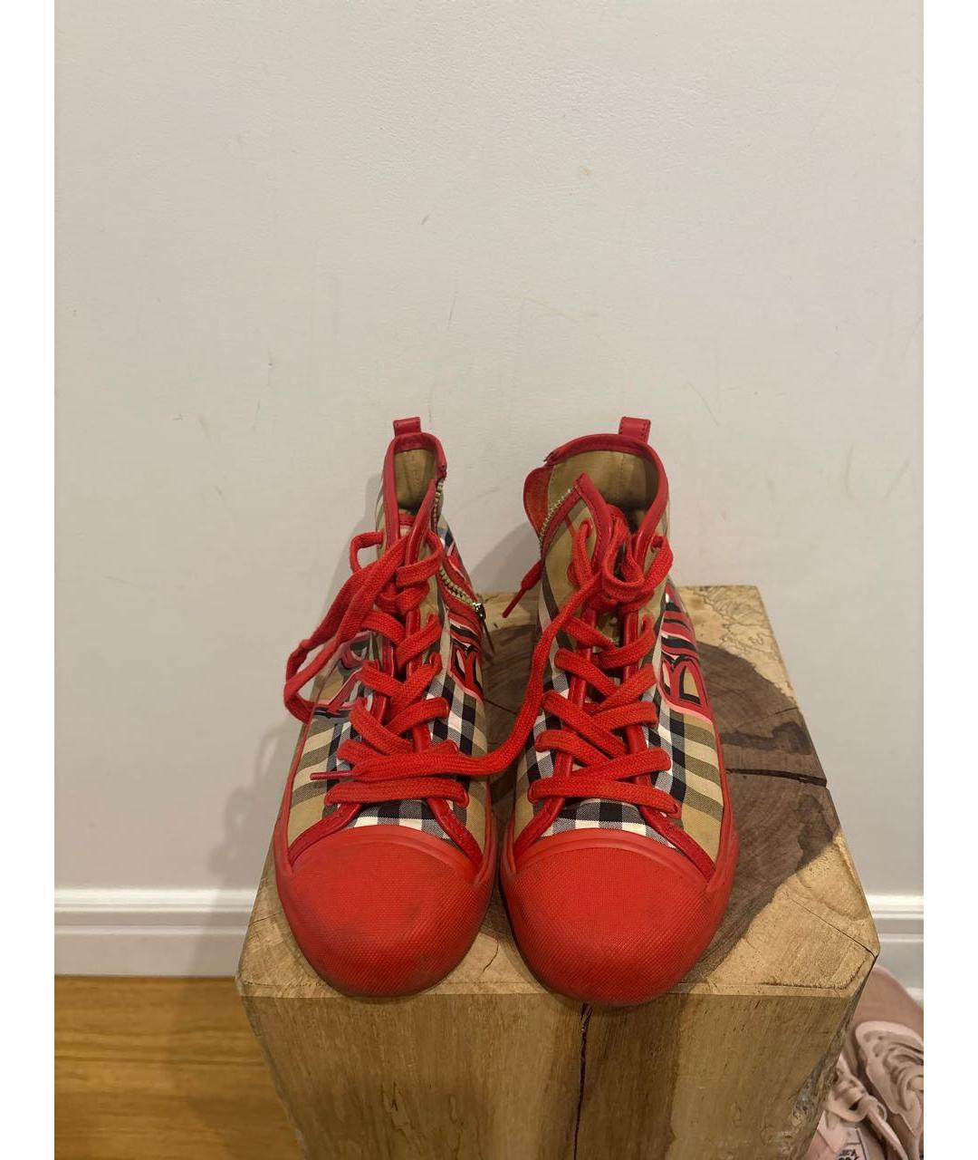 BURBERRY Красные кеды, фото 2