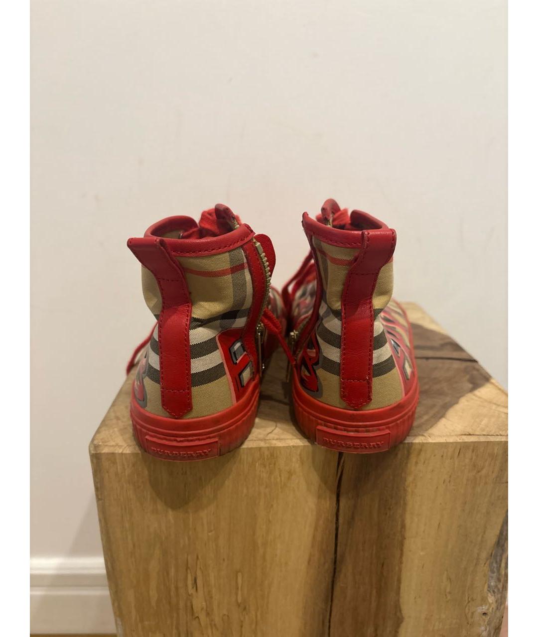 BURBERRY Красные кеды, фото 4