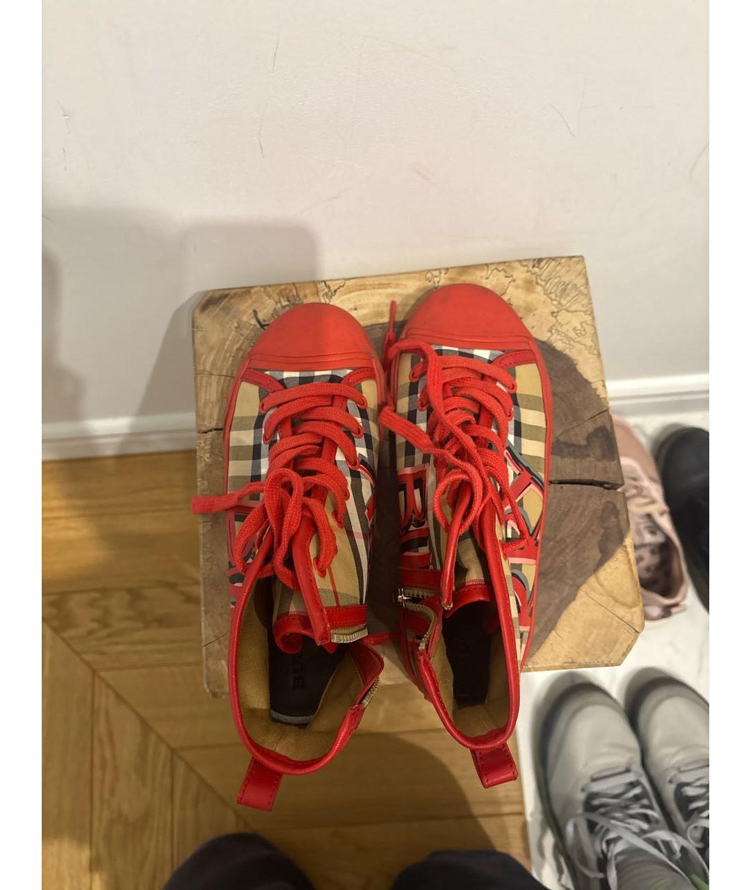 BURBERRY Красные кеды, фото 3