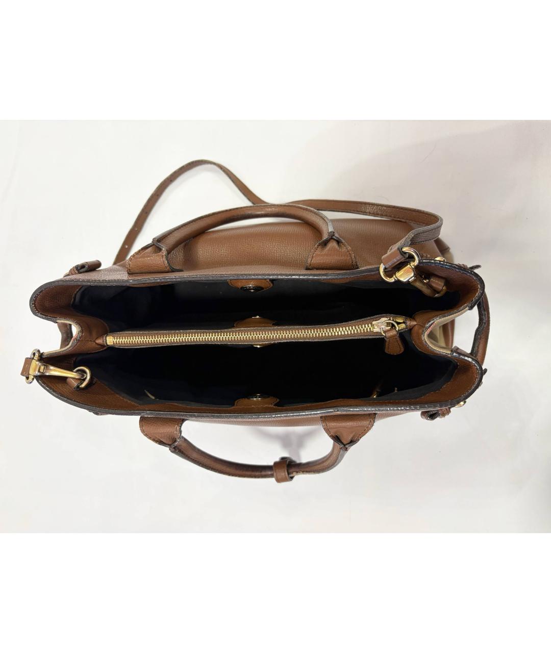 BURBERRY Коричневая кожаная сумка с короткими ручками, фото 3