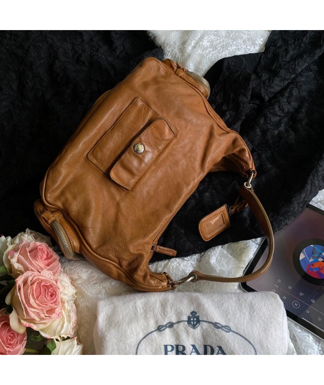 PRADA Коричневая кожаная сумка с короткими ручками, фото 3