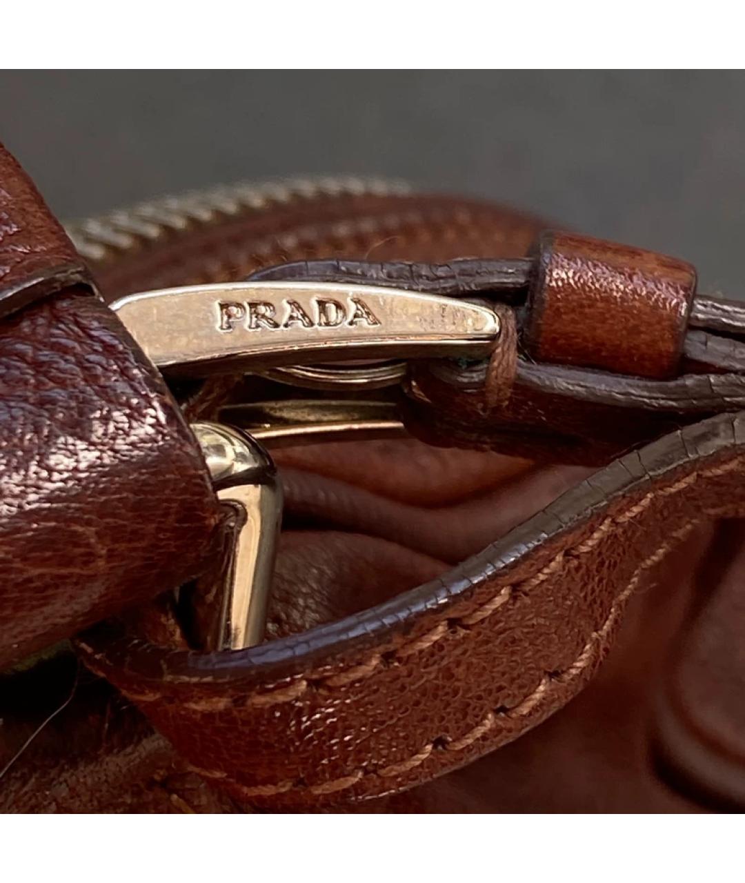 PRADA Коричневая кожаная сумка с короткими ручками, фото 2