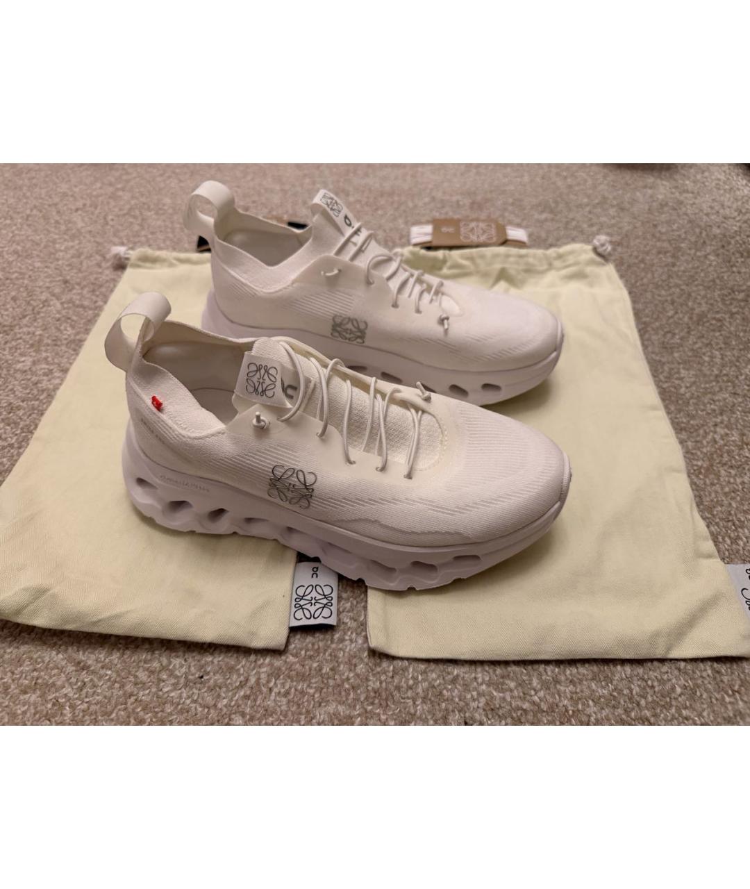 LOEWE Белые кроссовки, фото 5