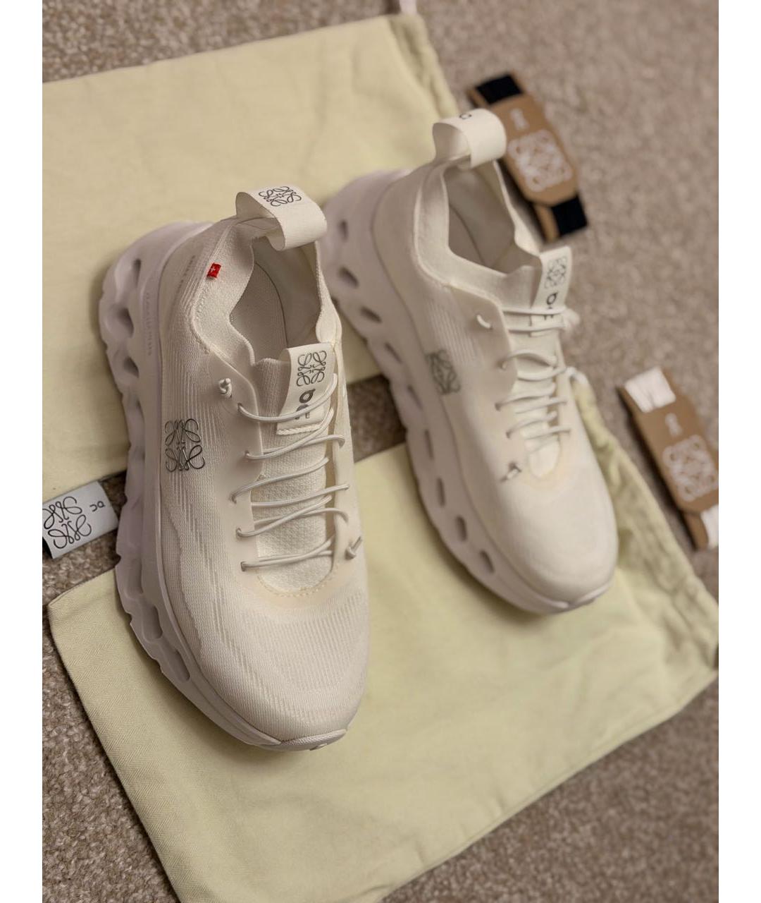 LOEWE Белые кроссовки, фото 3
