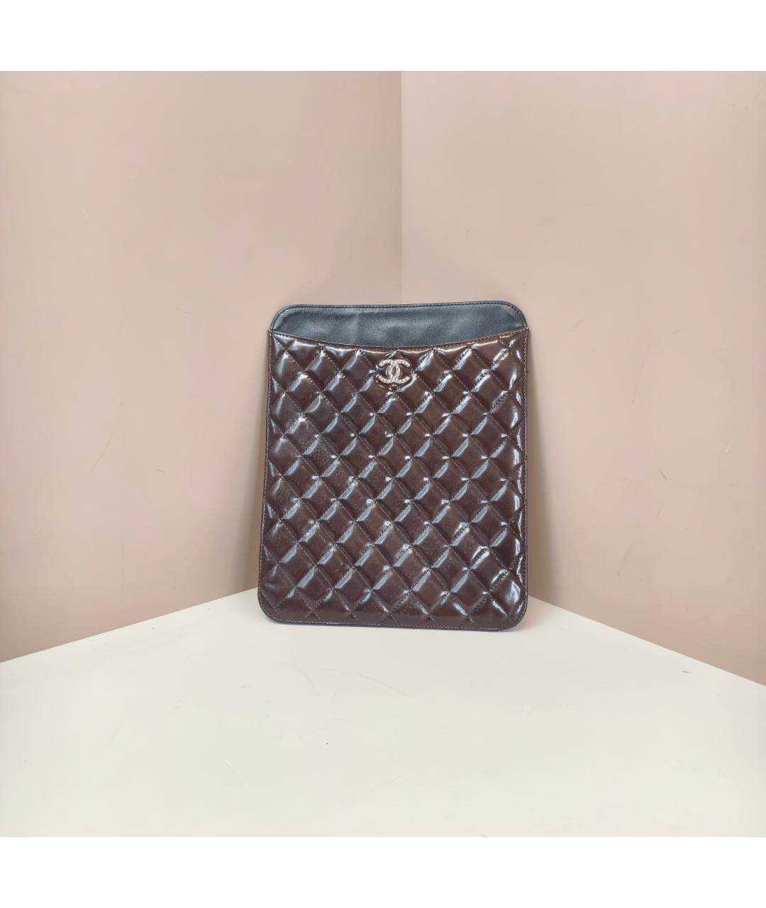 CHANEL Коричневая папка для документов из лакированной кожи, фото 7