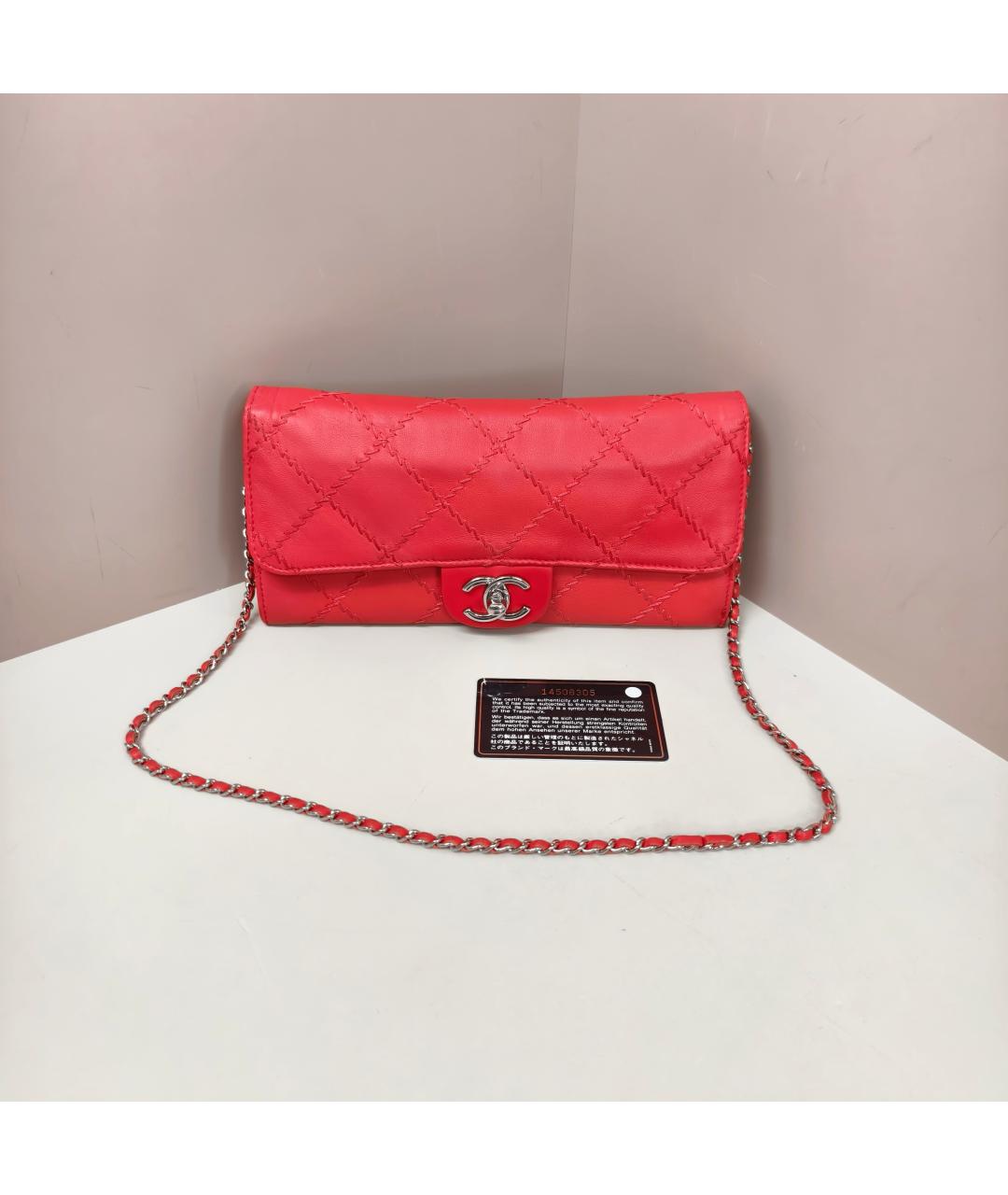 CHANEL Красная кожаная сумка через плечо, фото 2