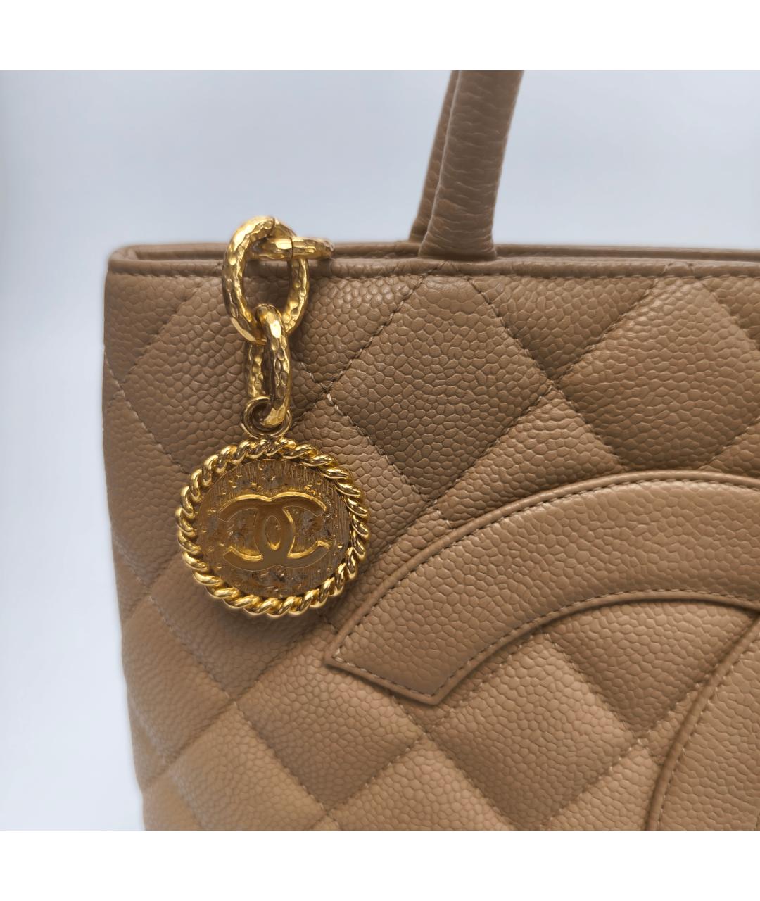 CHANEL Бежевая кожаная сумка через плечо, фото 8